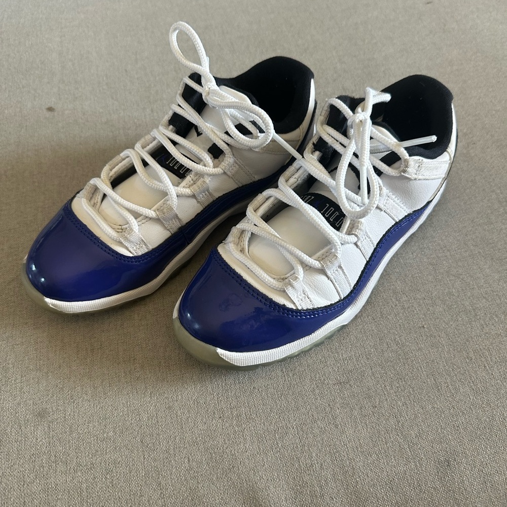 Boys Jordan Concords